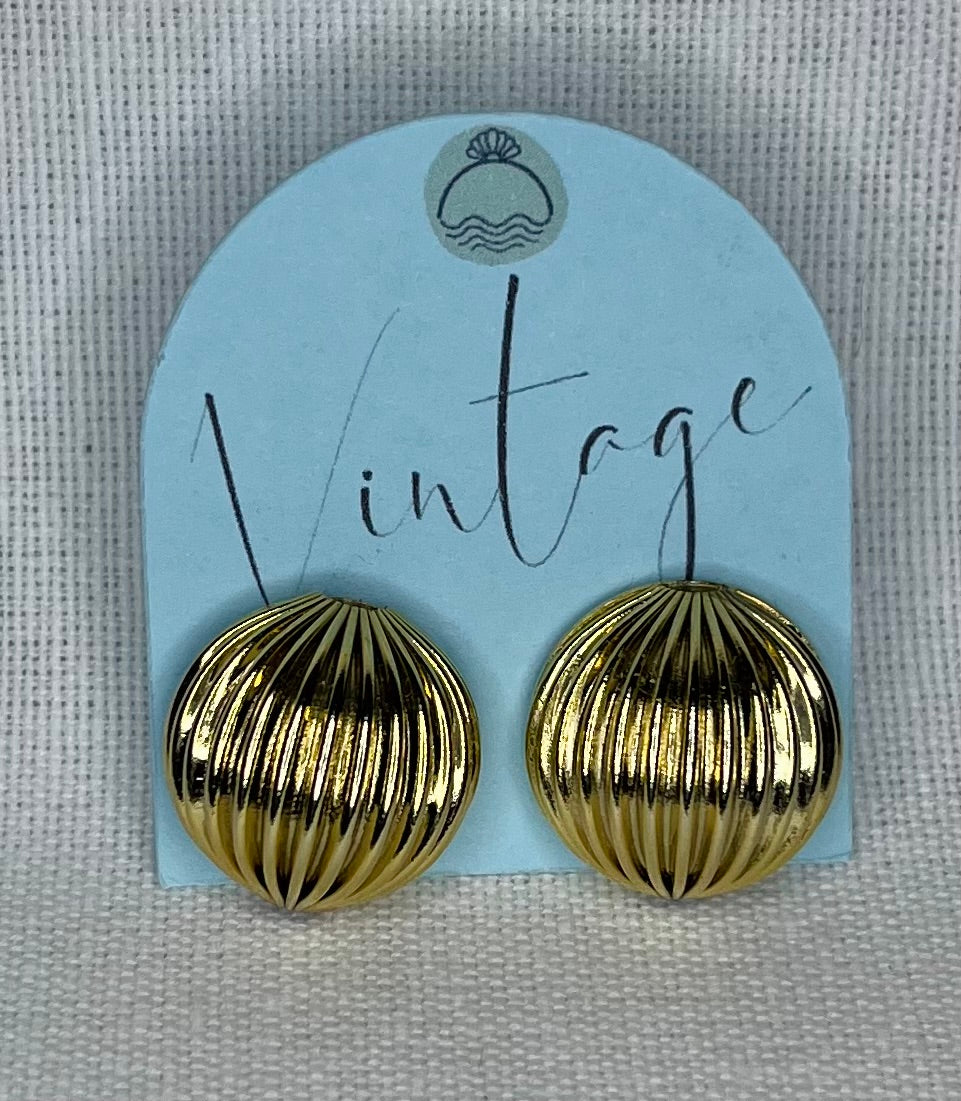$8 Vintage Earrings 5