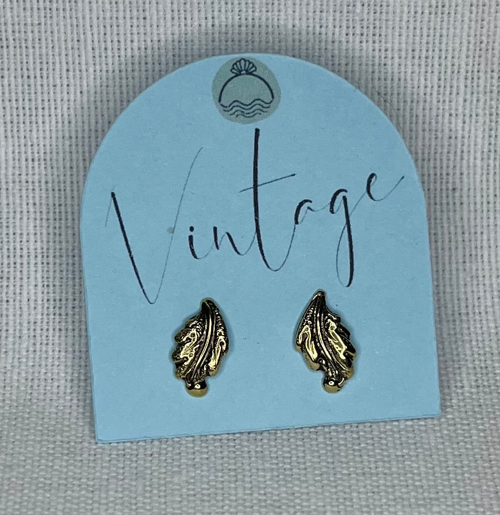 $8 Vintage Earrings 5