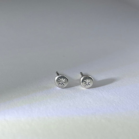 Pebble Studs