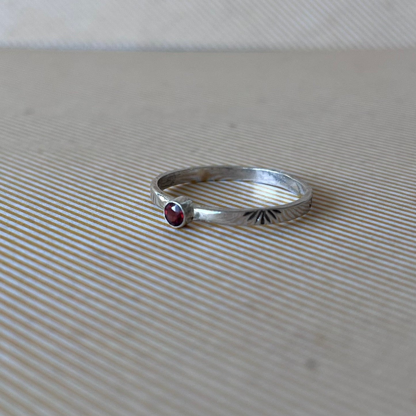 Vita Garnet Ring