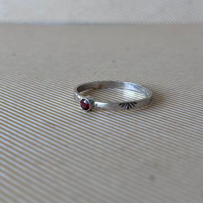 Vita Garnet Ring