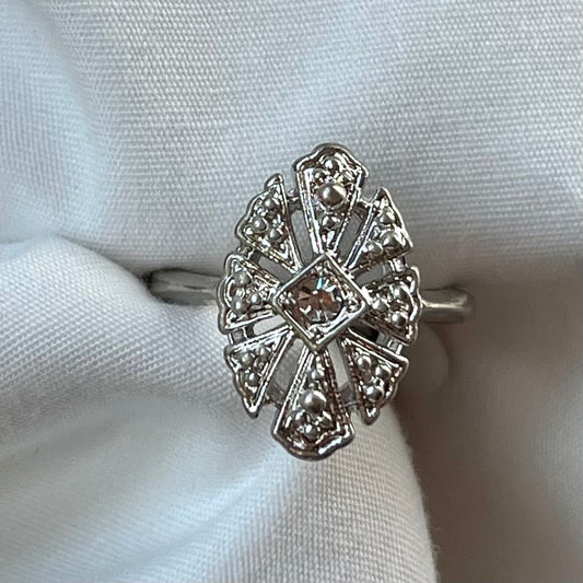 Avon Chesterfield Ring