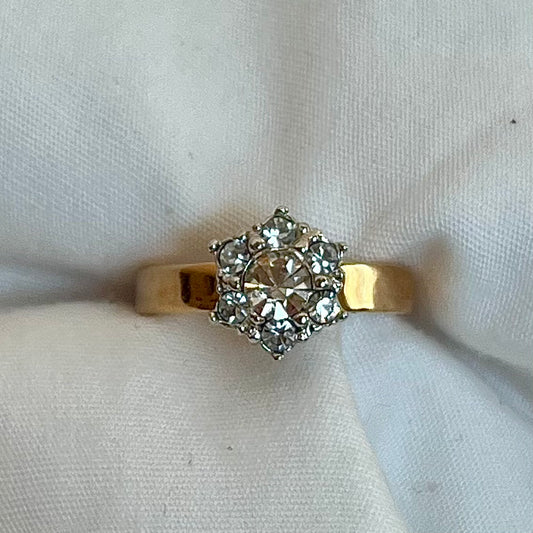 Avon Crystal Flower Ring