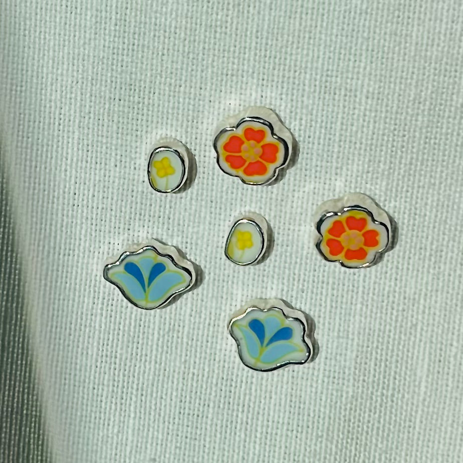 Lil Yellow China Flower Studs