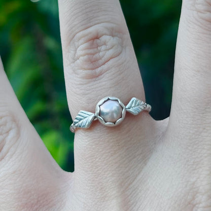Leafy Pearl Ring
