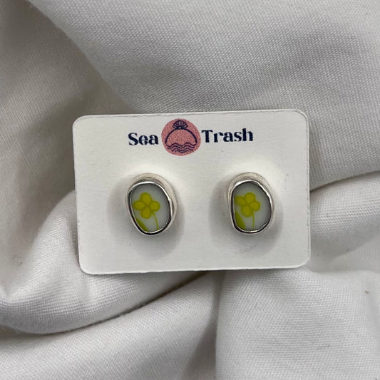 Lil Yellow China Flower Studs